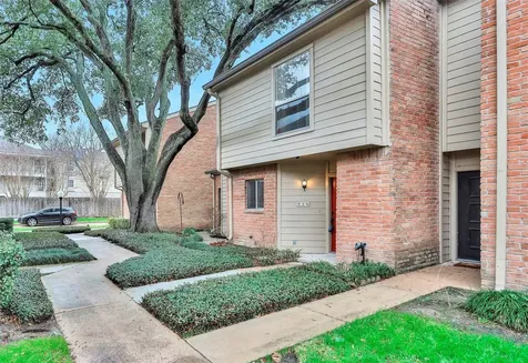 938 Memorial Village Drive 39 Houston TX 77024