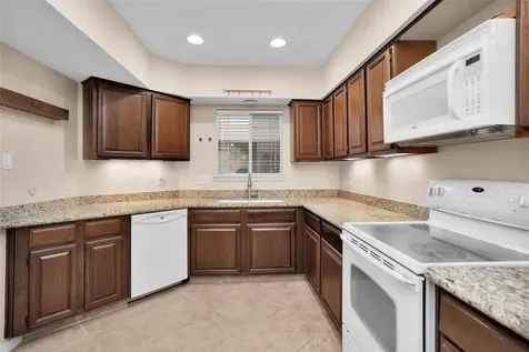 938 Memorial Village Drive 39 Houston TX 77024