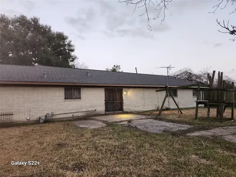 9411 Lomax Street Houston TX 77093