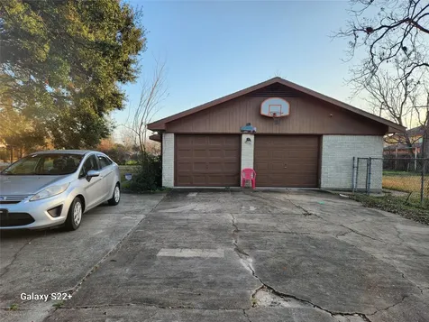 9411 Lomax Street Houston TX 77093
