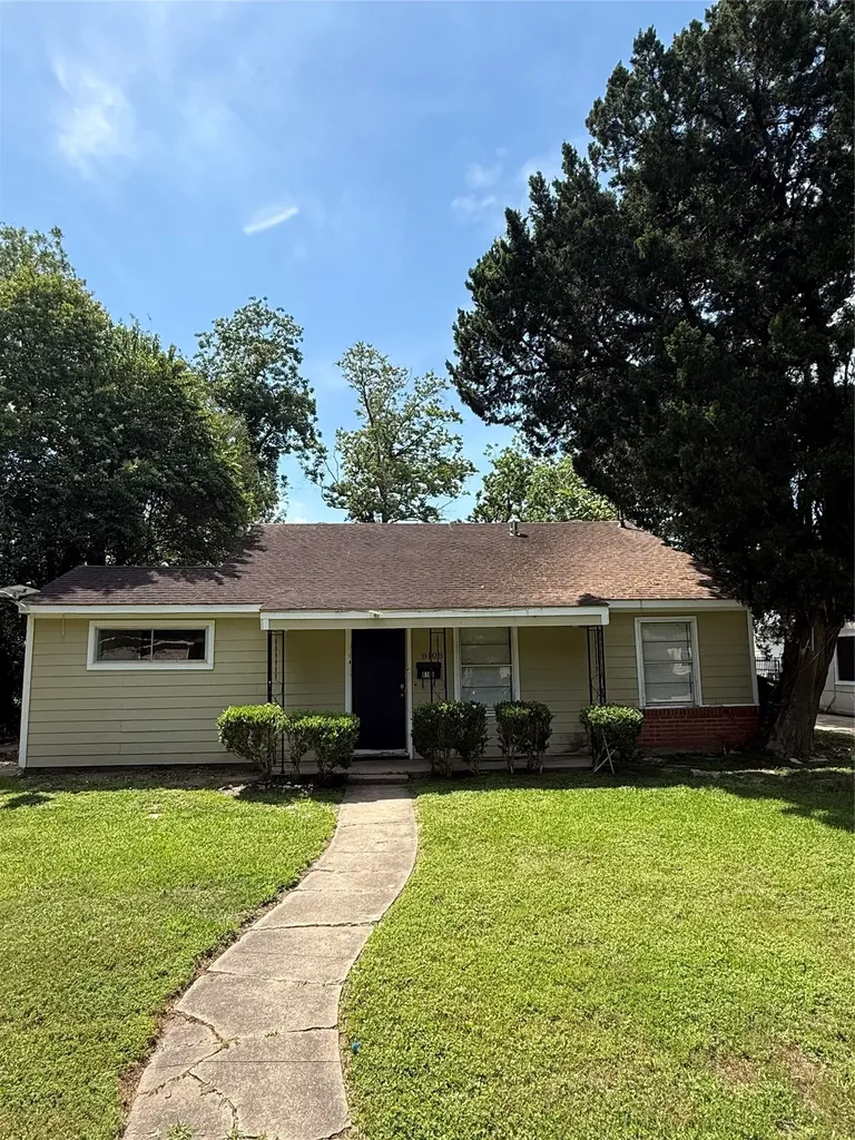 8108 Wier Drive Houston TX 77017