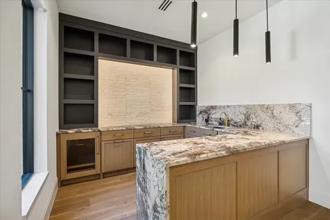 267 Maple Valley Road Houston TX 77056