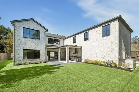 267 Maple Valley Road Houston TX 77056