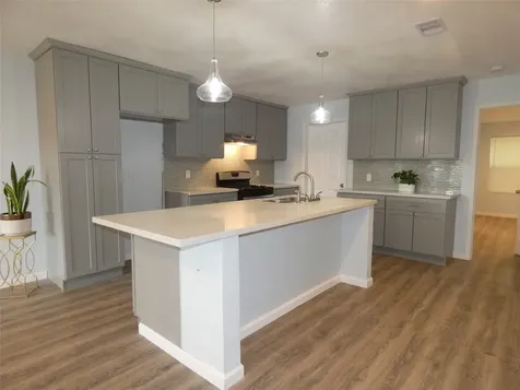 8215 Canyon Street Houston TX 77051