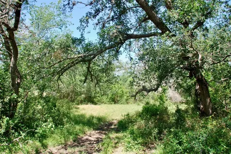 1049 Muehr Road Weimar TX 78962