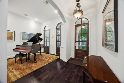 2508 Brun Street Houston TX 77019