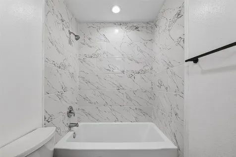 7725 Hoffman Street A B Houston TX 77016