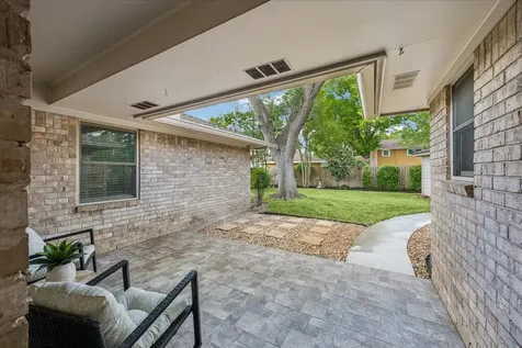 11418 Ash Creek Drive Houston TX 77043