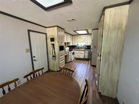 180 Laurie Lane Silsbee TX 77656
