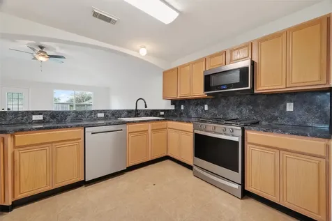 25311 Barmby Drive Tomball TX 77375