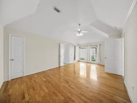 3411 Farnham Circle Pearland TX 77584