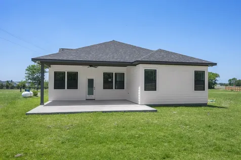 5074 County Road 128 Iola TX 77861
