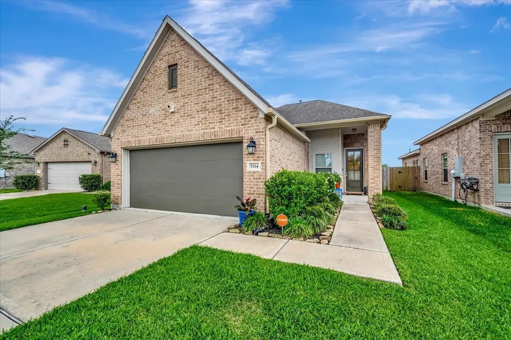 5314 Abbeville Court Dickinson TX 77539