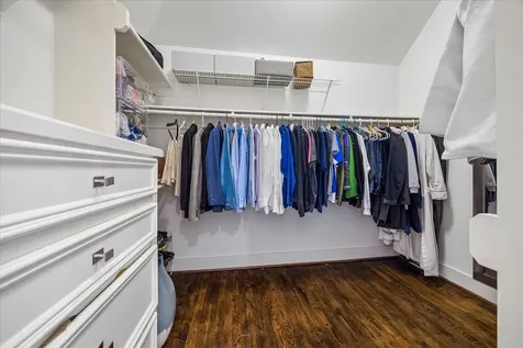 2402 Mcclendon Street Houston TX 77030