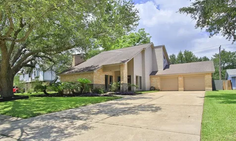 407 Hedgecroft Drive El Lago TX 77586