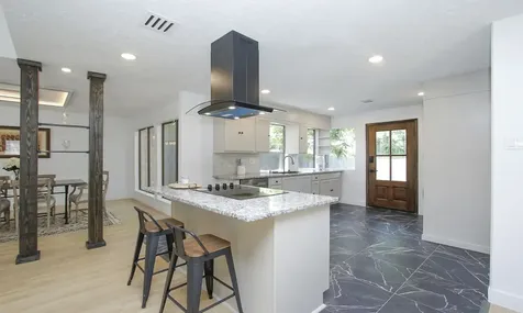 407 Hedgecroft Drive El Lago TX 77586