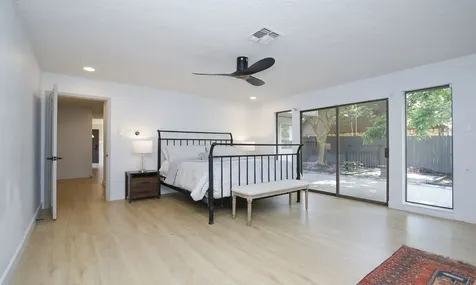 407 Hedgecroft Drive El Lago TX 77586