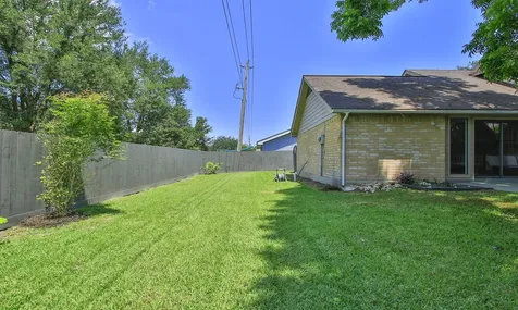 407 Hedgecroft Drive El Lago TX 77586