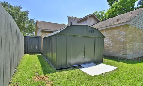 407 Hedgecroft Drive El Lago TX 77586