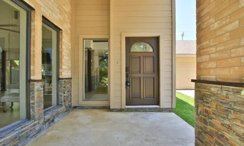 407 Hedgecroft Drive El Lago TX 77586