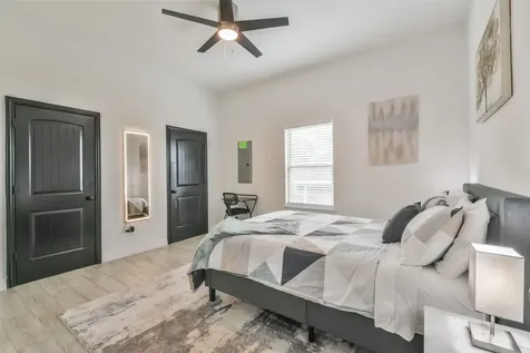 3407 Sakowitz Street B Houston TX 77026