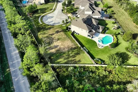 6222 Emerald Bay Point Lane Houston TX 77365