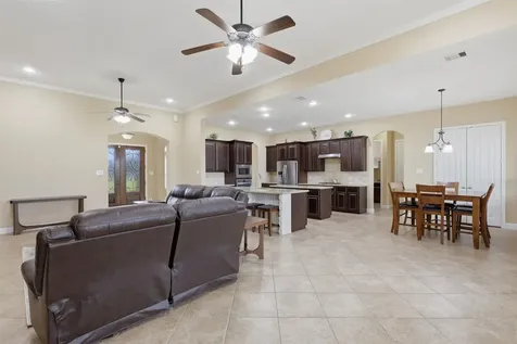 5111 Landon Lane Baytown TX 77523