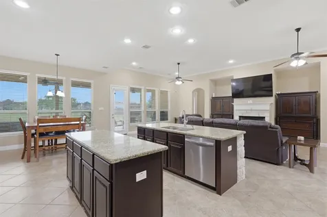 5111 Landon Lane Baytown TX 77523