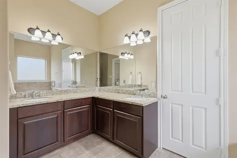 5111 Landon Lane Baytown TX 77523