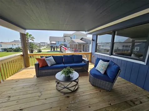 12928 John Reynolds Road Galveston TX 77554