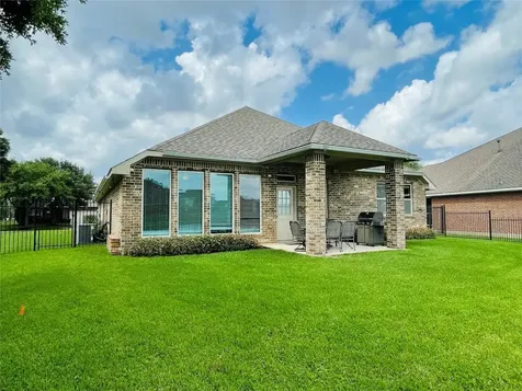 25915 S Lakefair Drive Richmond TX 77406