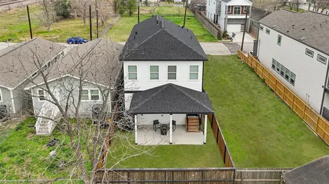 3513 Omega Street Houston TX 77022
