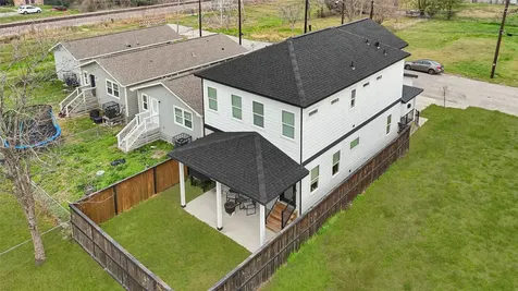 3513 Omega Street Houston TX 77022