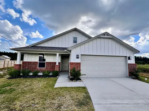 175 Road 51030 Cleveland TX 77327