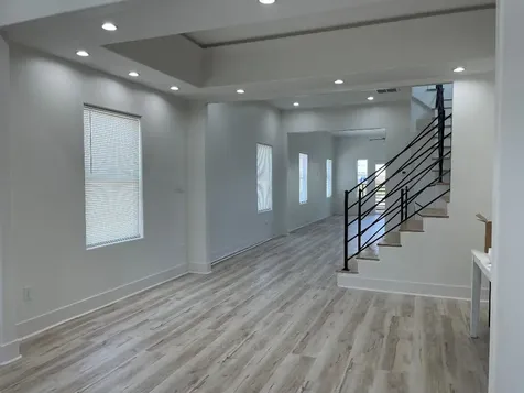 201 E 37th Street Houston TX 77018