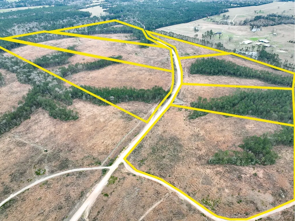 2A Hardin Hideout Road Moscow TX 75960