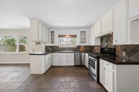 4746 Kinglet Street Houston TX 77035