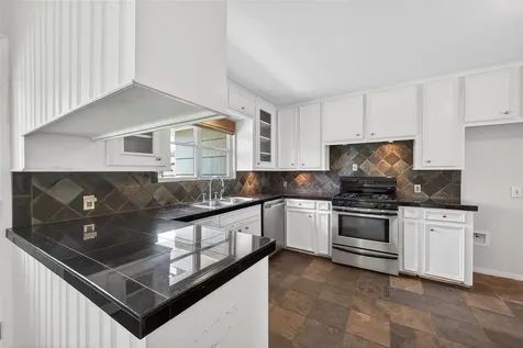 4746 Kinglet Street Houston TX 77035