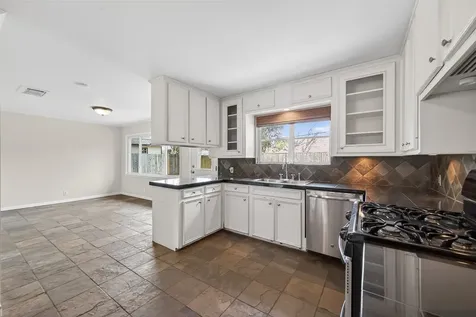 4746 Kinglet Street Houston TX 77035