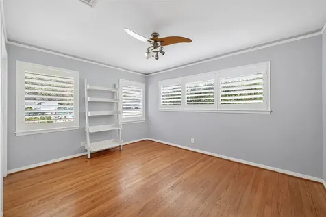 4746 Kinglet Street Houston TX 77035