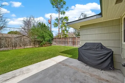 4746 Kinglet Street Houston TX 77035