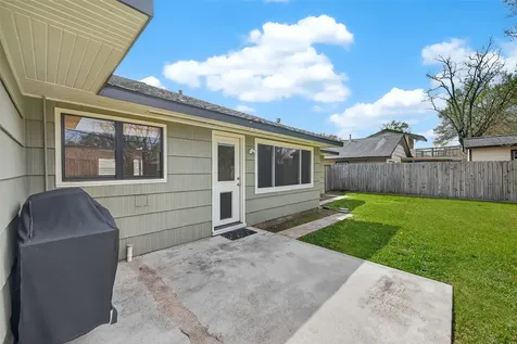 4746 Kinglet Street Houston TX 77035