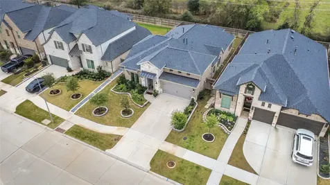 5042 Albany Shores Lane Fulshear TX 77441