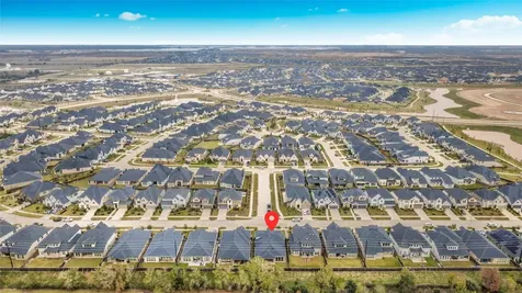5042 Albany Shores Lane Fulshear TX 77441