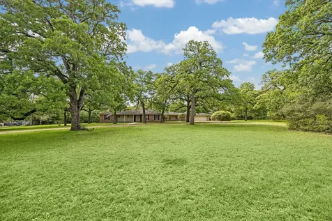 4844 Afton Oaks Drive College Station TX 77845