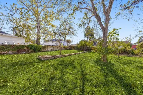 811 W Calhoun Street Livingston TX 77351