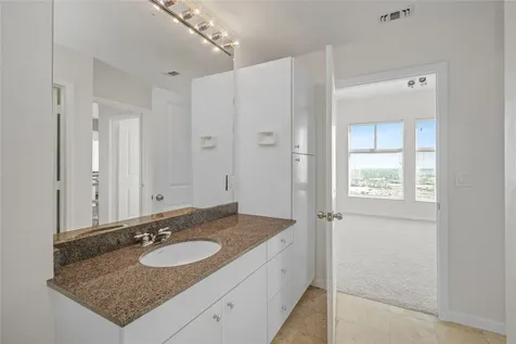 3505 Sage Road 2402 Houston TX 77056