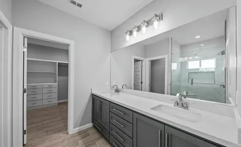 9488 S Queen Palm Brownsville TX 78566