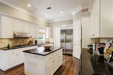 11328 Surrey Oaks Lane Piney Point Village TX 77024
