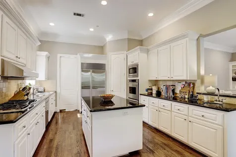 11328 Surrey Oaks Lane Piney Point Village TX 77024